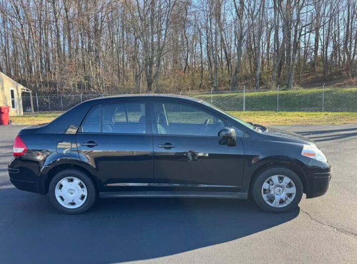 2009 Nissan Versa Sedan