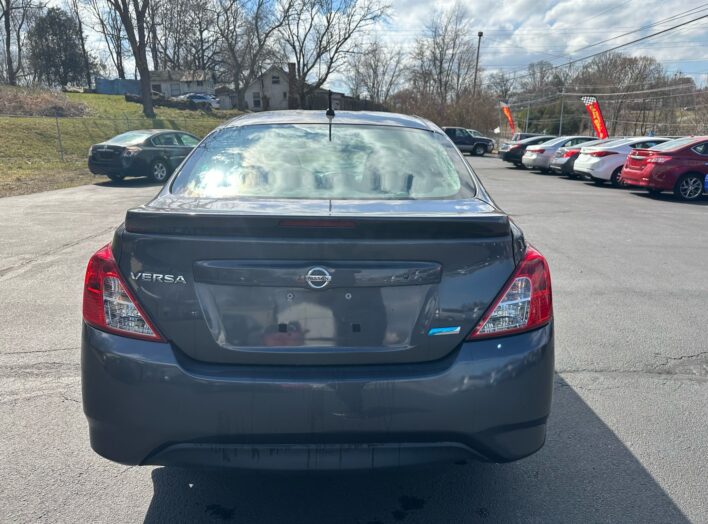 2015 Nissan Versa